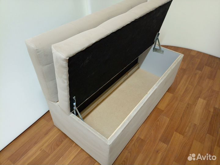 Диван в салон красоты