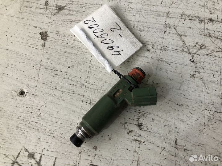 Форсунка топливная Toyota 1ZZ-FE 1NZ-FE