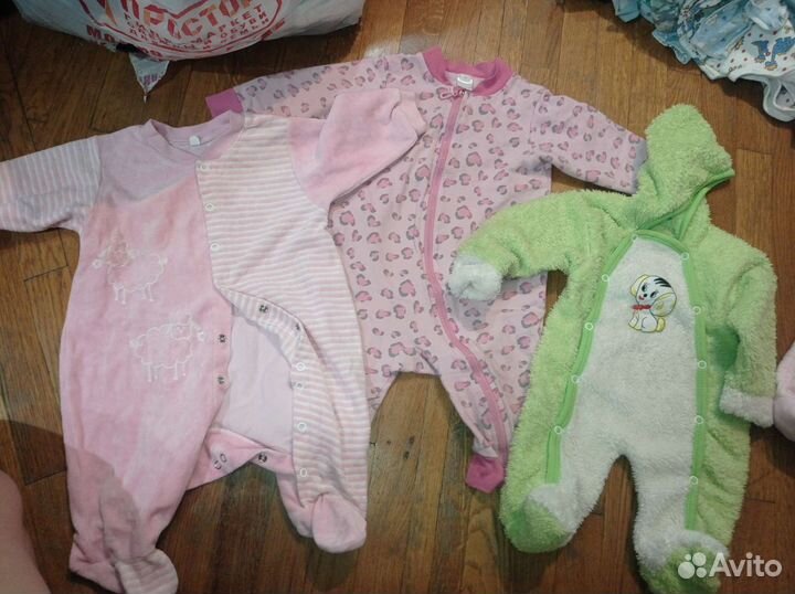 2 больших мешка на девочку до года