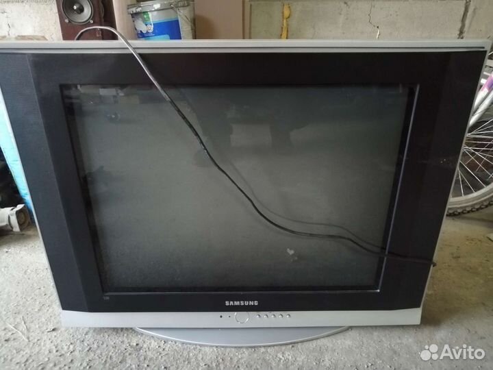 Телевизор samsung