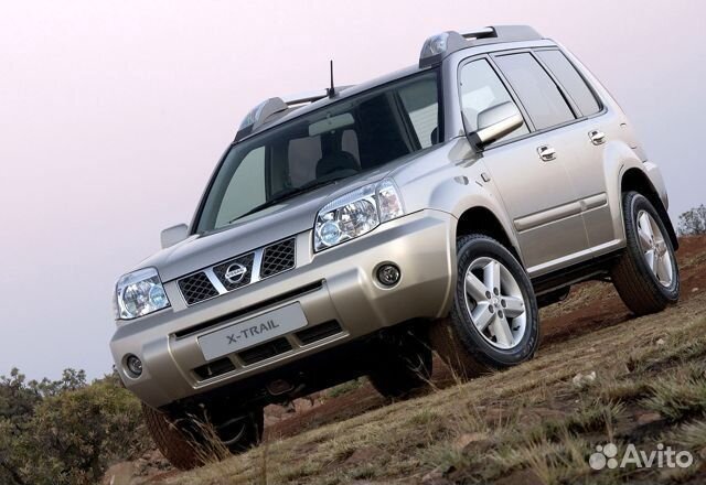 Лобовое стекло Ниссан Х-трейл Т30 (2001-07)