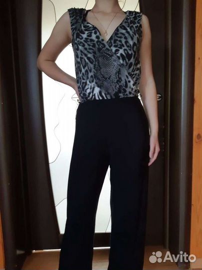 Стильный новый комбинезон