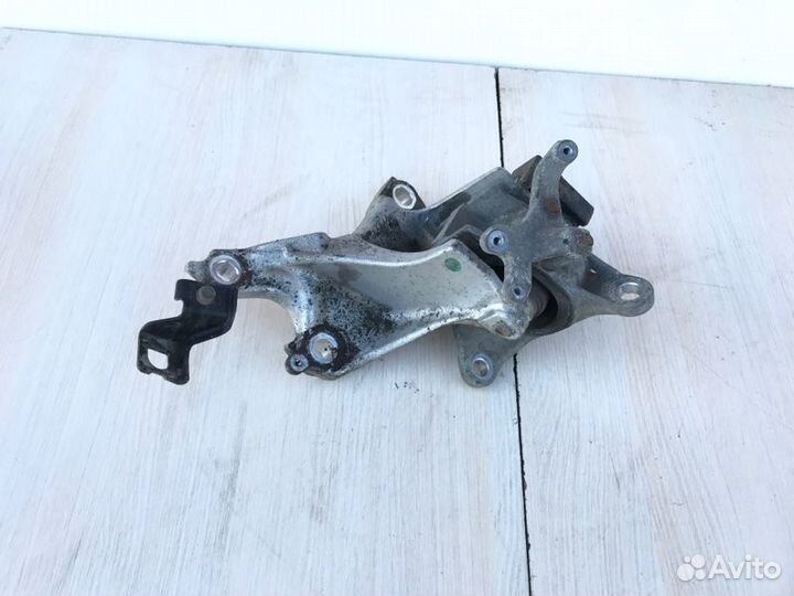 Опора двигателя левая Honda Civic 5D 2012