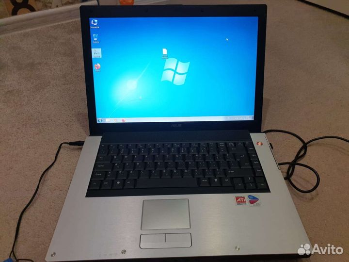 Ноутбук asus w1000