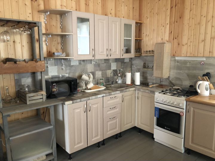 Дом 180 м² на участке 7 сот.