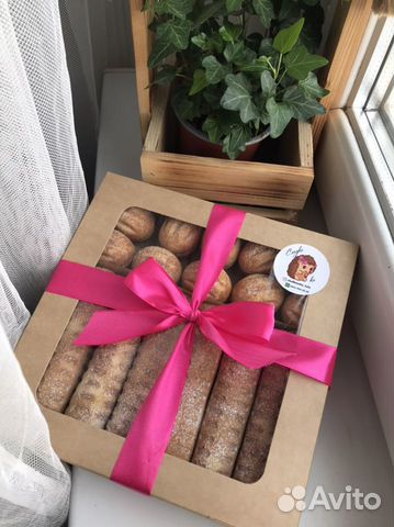 Орешки, трубочки, сладкие подарки