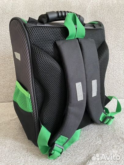 Ранец школьный для мальчика новый