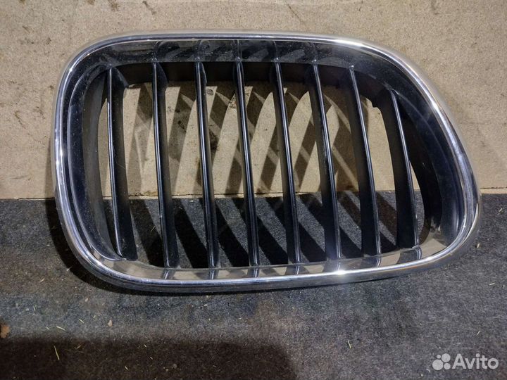 Решетка радиатора BMW X5 E53