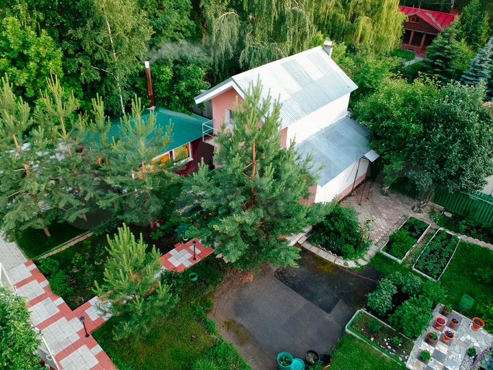 Дом 325 м² на участке 14 сот.