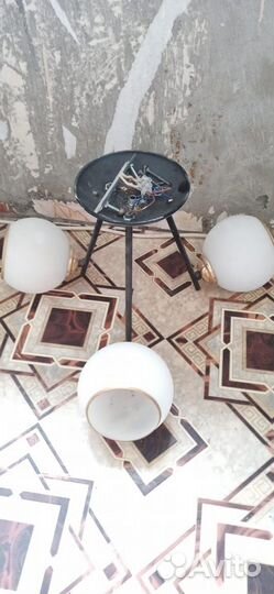 Продам бу люстру потолочную