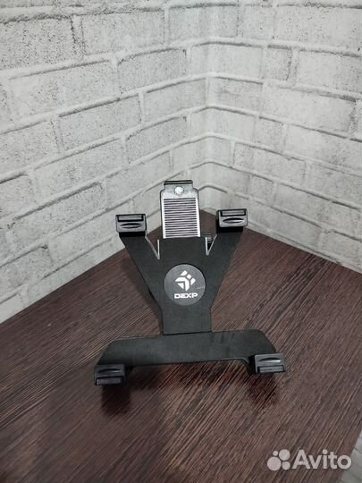 Автомобильный держатель для планшета