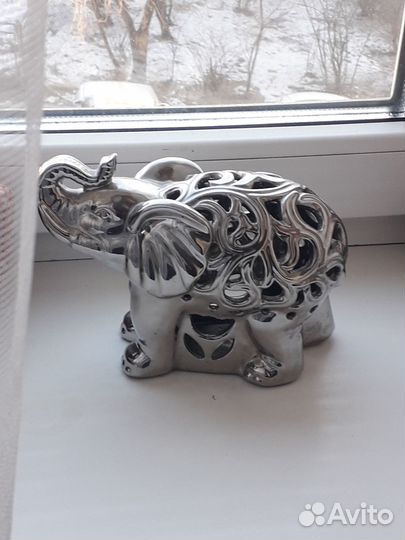Статуэтка слон