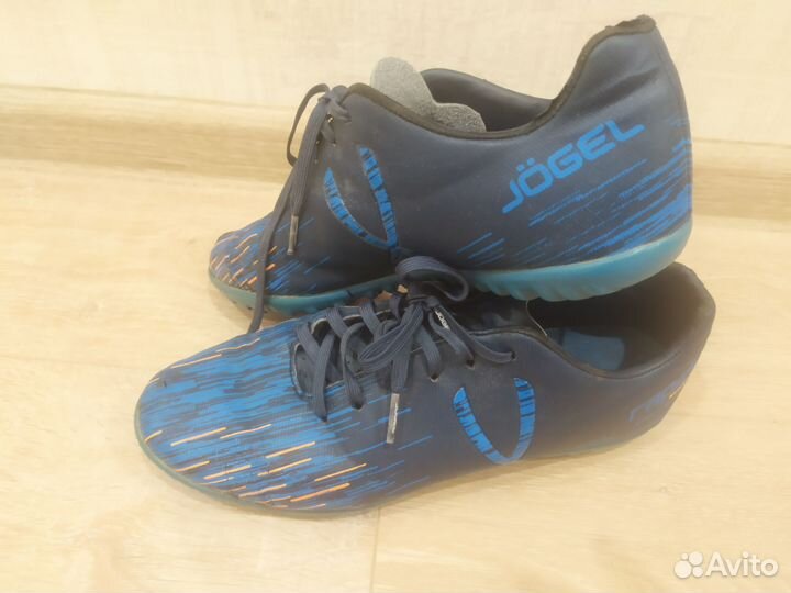 Футзалки (сороконожки) 39 р-ра