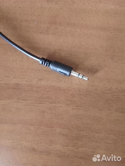 Проводные наушники