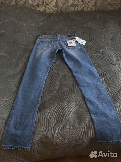 Продам джинсы Quiksilver