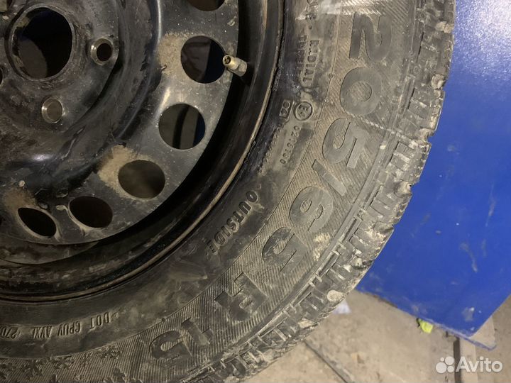 Continental ComTracWinterViking 1 205/65 R15