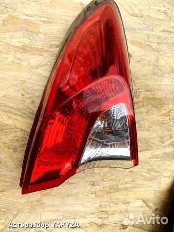 Фонарь задний левый в крыло Toyota C-HR