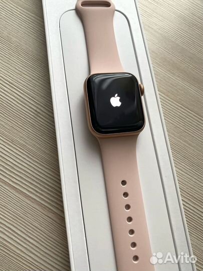 Часы apple watch se