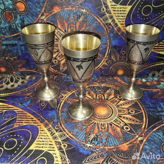 Серебрянные рюмки