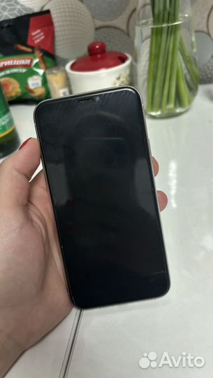 iPhone 11 Pro, 64 ГБ