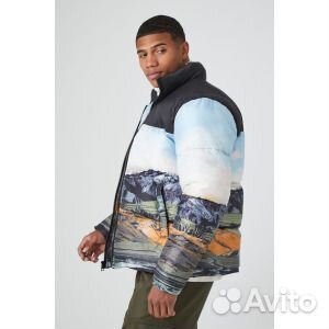 Пуховик с горным пейзажем Forever 21, черный