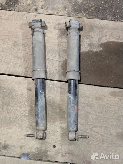 Амортизаторы задние KYB Renault Megane 2