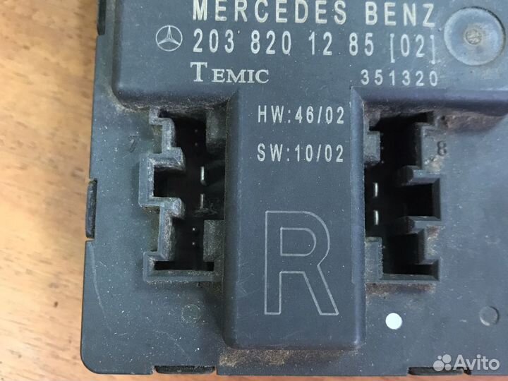 Блок комфорта передний правый Mercedes w203