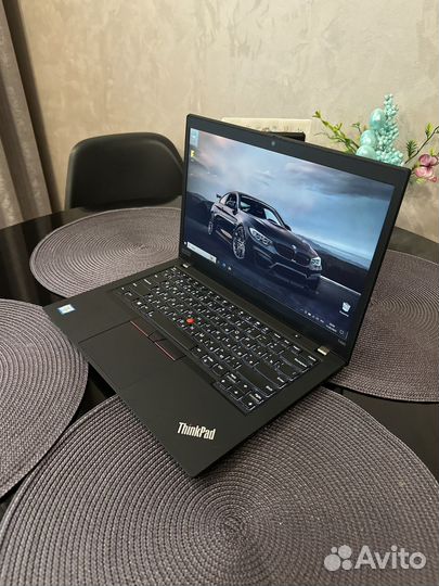 Отличный Thinkpad T490 i5/16/256/IPS/подсветка