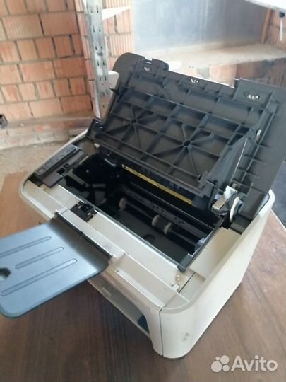 Принтер HP LJ P1505
