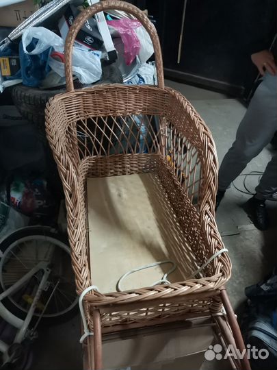 Санки плнтенные из лозы