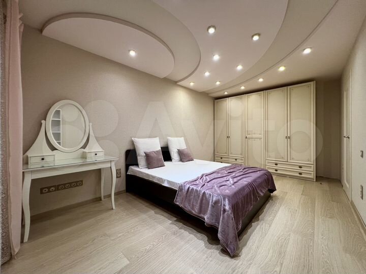 2-к. квартира, 80 м², 18/25 эт.