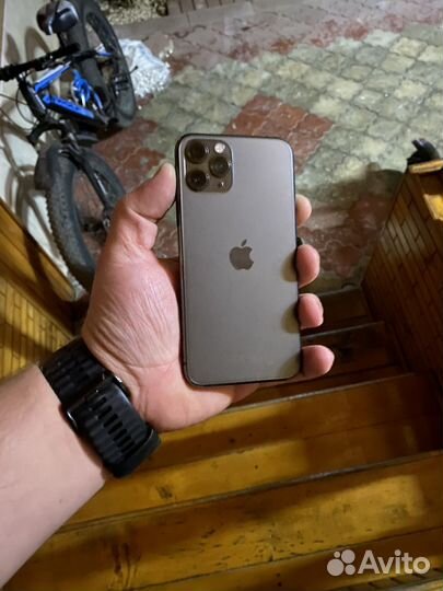 iPhone 11 pro 64gb