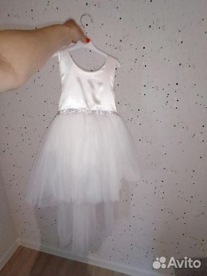 Платье для девочки бу