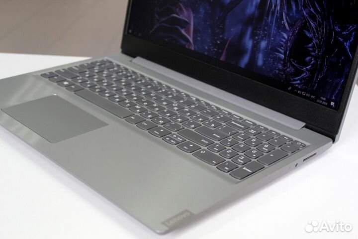 Ноутбук Lenovo IdeaPad Intel 10го/8Gb/SSD/FHD