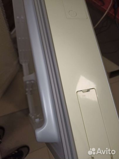 Уплотнитель двери холодильника, морозильной камеры