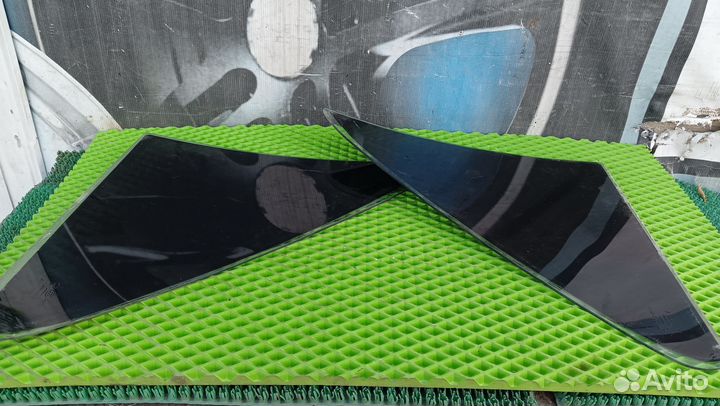 Форточка задней двери Chery Amulet A15