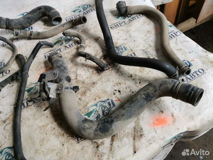 Патрубок двигателя Chevrolet Cruze I (2009—2012)