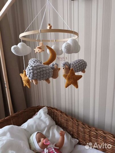 Мобиль на кроватку новый