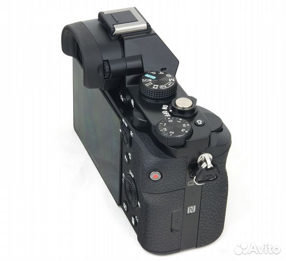 Sony Alpha a7 + 28-70mm f/3.5-5.6 OSS