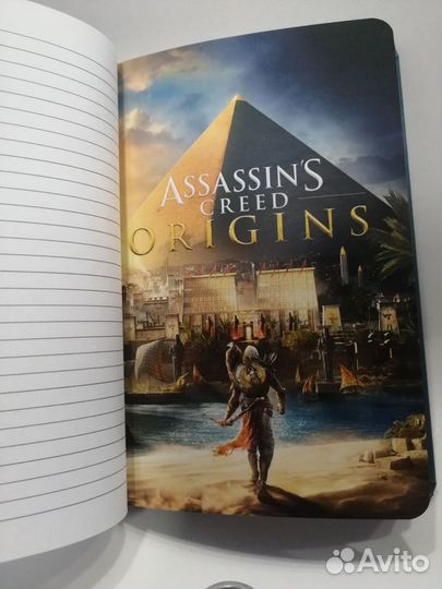 Арт-Блокнот и Брелок - Assassin's Creed Origins