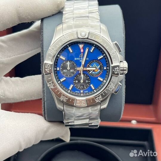 Часы Breitling Avenger 27