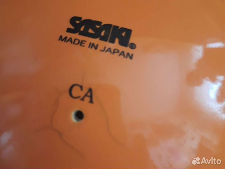 Купальник и мяч для художественной гимнастик