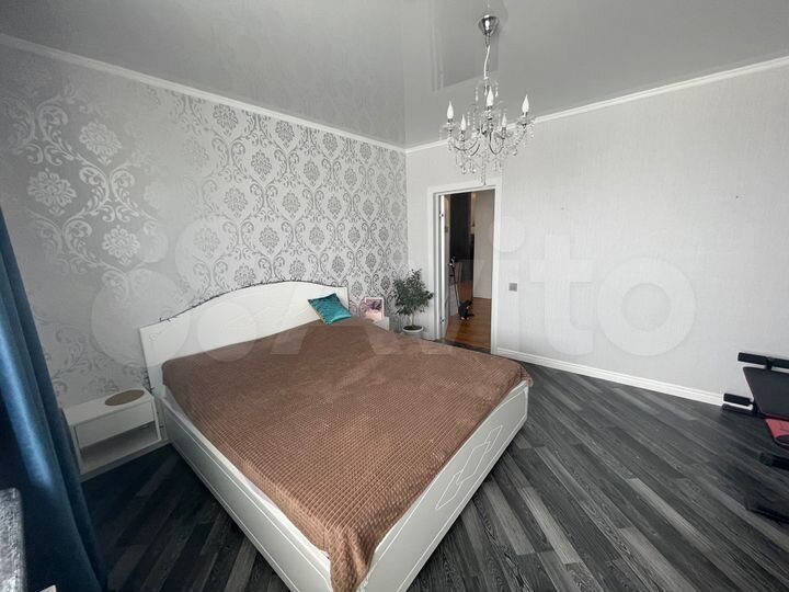 3-к. квартира, 93 м², 11/16 эт.