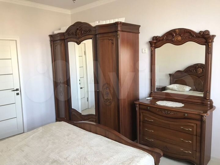 2-к. квартира, 60 м², 4/18 эт.