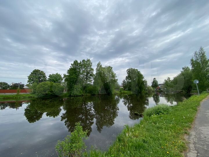 Дом 500 м² на участке 11 сот.