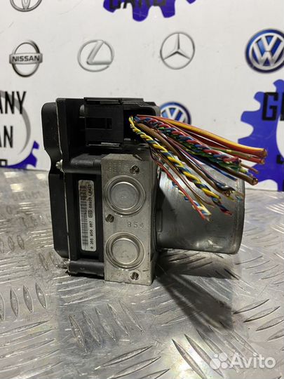 Блок ABS BMW E60 34516777801-01