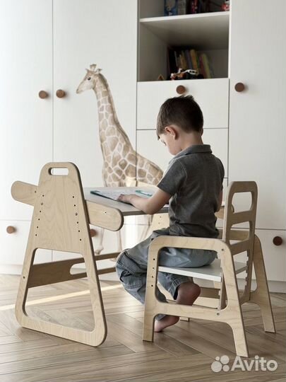 Стол и стул для детей растущий набор от года
