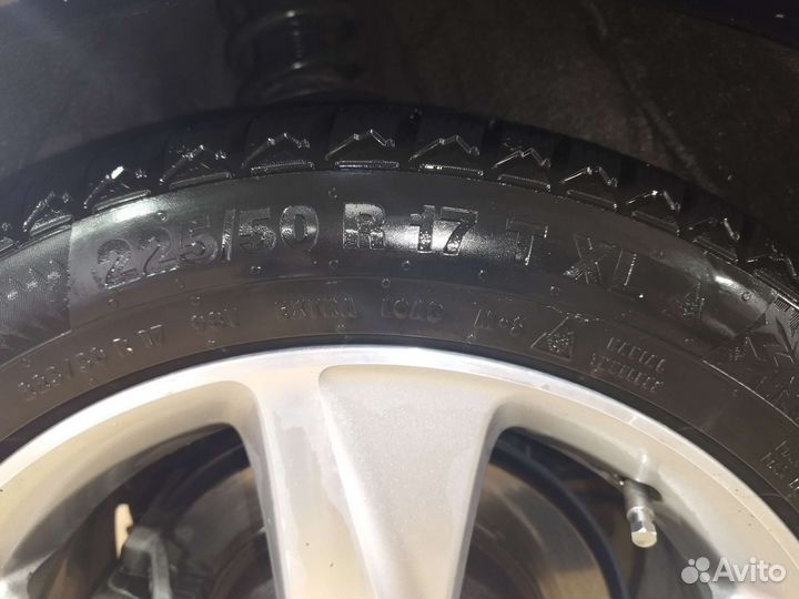 Continental ContiVikingContact 6 225/50 R17