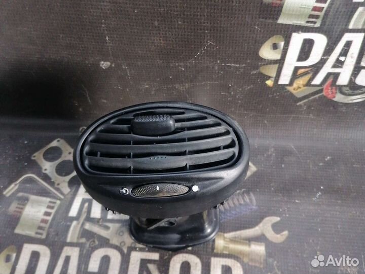 Дефлектор воздушный на Форд фокус 1