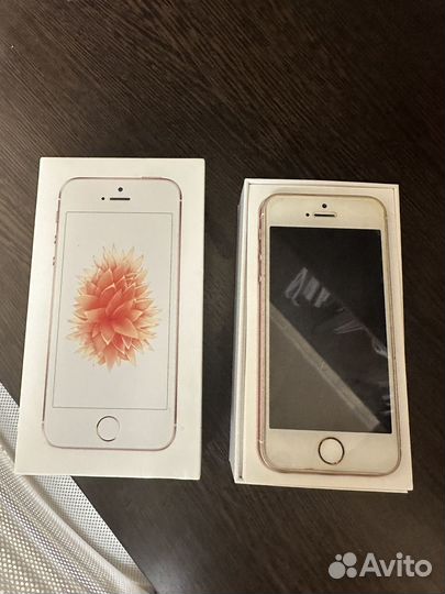 iPhone SE, 32 ГБ